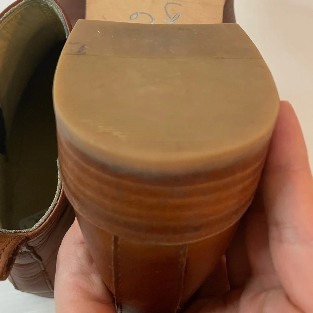 Nisolo Eva Everyday Chelsea Boots Brandy Brown Leather Size 9.5